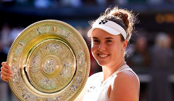 Wimbledon: Πρωταθλήτρια η απίθανη Νόσκοβα image