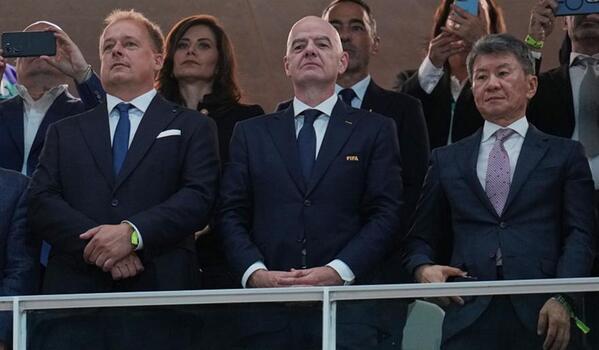 Σεισμός στη FIFA για την υπόθεση Μπάλογκαν: Χώρες αποσύρουν τη στήριξή τους από τον Ινφαντίνο image