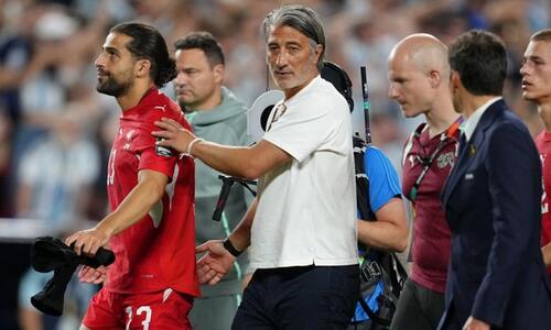 «Ακατανόητη η αποβολή του Εμπολό. Κανόνας άσχετος με το ποδόσφαιρο» thumb