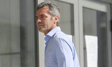 Φουλάρει για επιθετικό image