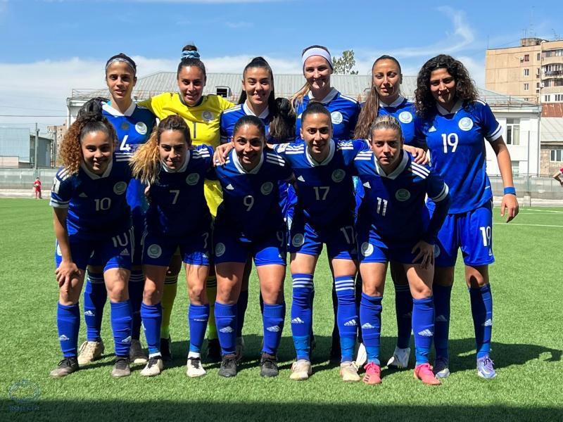Νίκη για την Εθνική Γυναικών... με Μιχαήλ και Φρέντα thumb