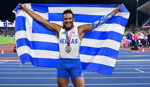 Επική μάχη με Ντουπλάντις και αργυρό για τον Καραλή! image