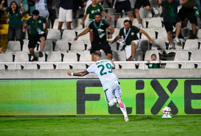 Europa League: Η γκολάρα του Μπαλκόβετς ανάμεσα στις 4 που ξεχώρισαν! (ΒΙΝΤΕΟ) thumb