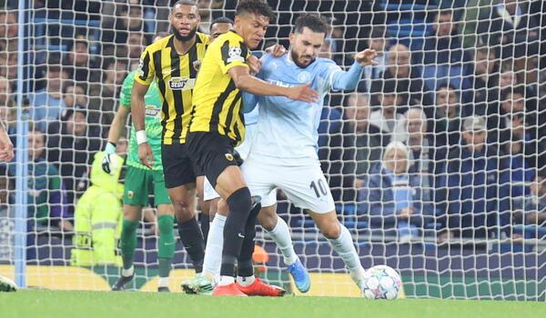 LIVE: Μάντσεστερ Σίτι - ΑΕΚ 4-1 image