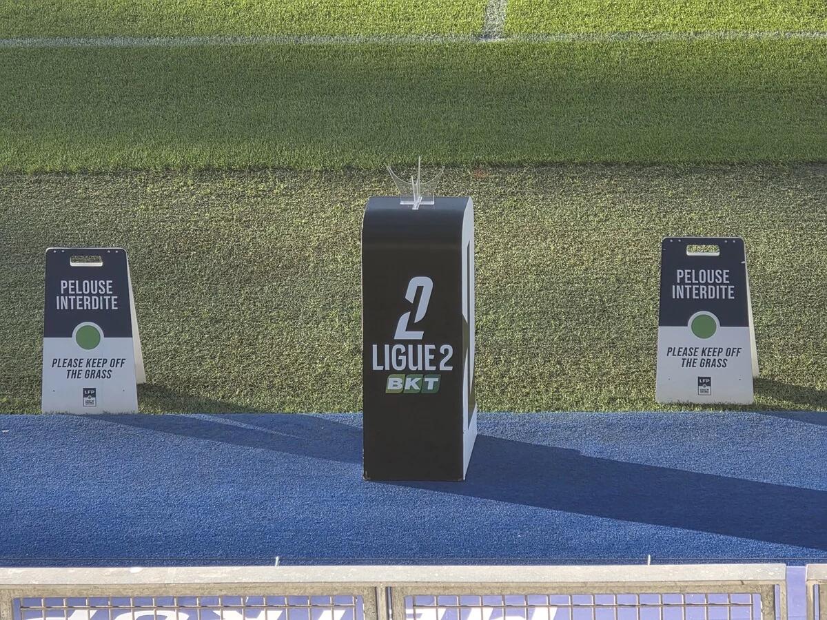 Ligue 2: Αναβλήθηκε αγώνας λόγω των διαδηλώσεων στη Γαλλία thumb