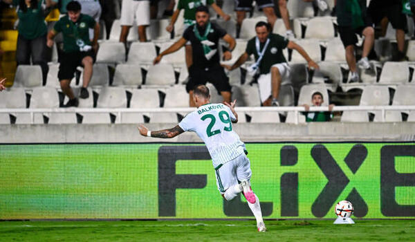 Μπάλκοβετς / Έχει… κολλήσει η UEFA με το γκολ του! (ΒΙΝΤΕΟ) image