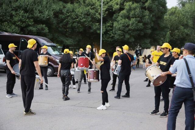 Ατμόσφαιρα από τους οπαδούς της Καϊράτ thumb