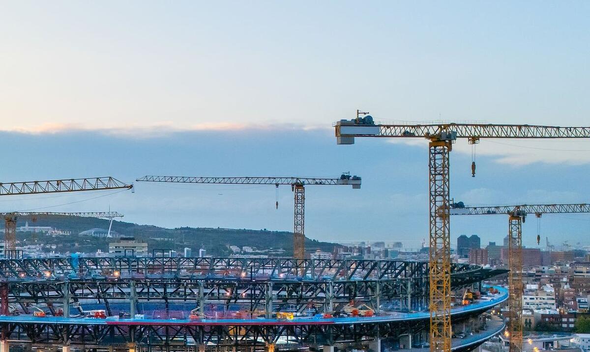 Εργαζόμενος έχασε τη ζωή του σε δυστύχημα στο εργοτάξιο του Καμπ Νου thumb