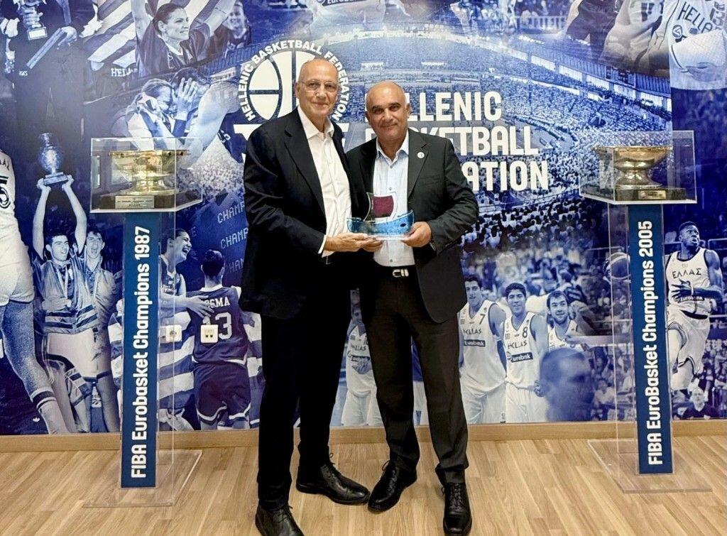 Επίσκεψη αντιπροσωπείας της ΚΟΚ στα γραφεία της ΕΟΚ thumb