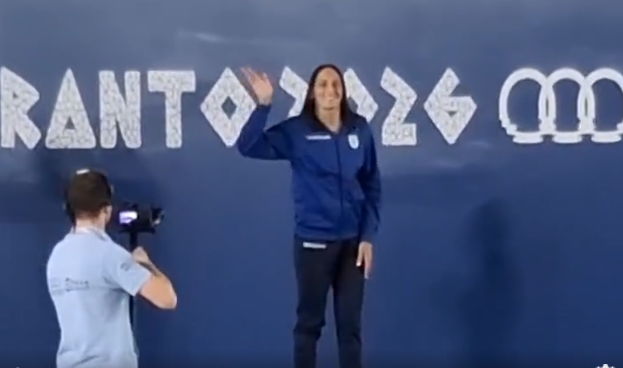 TΑ BINTEO νίκης και απονομής στην Κάλια: Ο Εθνικός Ύμνος ακούστηκε στο Τάραντο! thumb