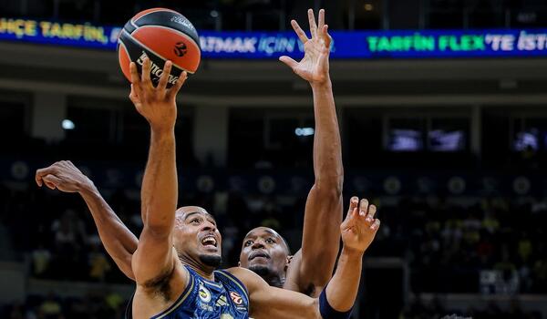 Euroleague: «Εκκωφαντική» η Φενέρμπαχτσε, ισοπέδωσε την Μπάγερν image
