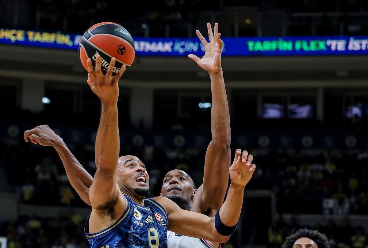Euroleague: «Εκκωφαντική» η Φενέρμπαχτσε, ισοπέδωσε την Μπάγερν thumb