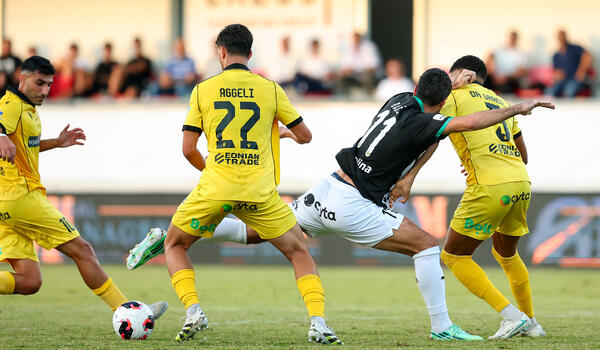 Krasava ΕΝΥ - ΑΕΚ 2-2: Ματσάρα με «Χ»αμένους τους φιλοξενούμενους image