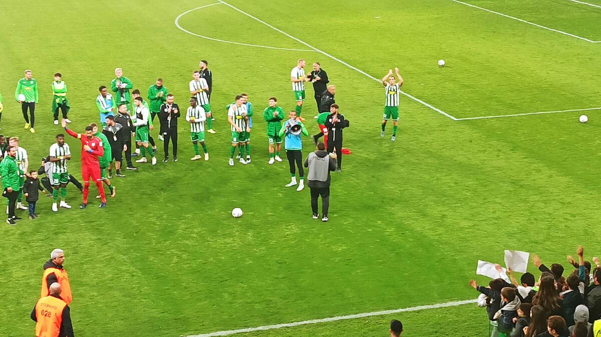 Φοβερό σκηνικό: Πήρε τον τηλεβόα μετά το 4-0! (Βίντεο ST) thumb