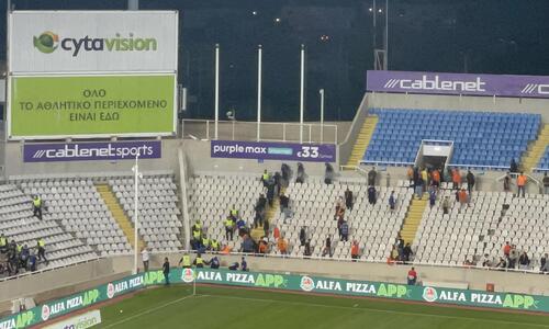Βίντεο ST: Ένταση στις εξέδρες μετά το τέλος  thumb