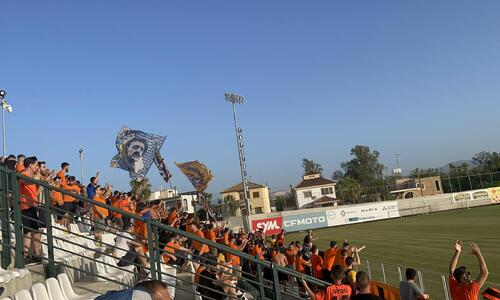 Βίντεο ST: Ατμόσφαιρα από τους «Πορτοκαλί» thumb