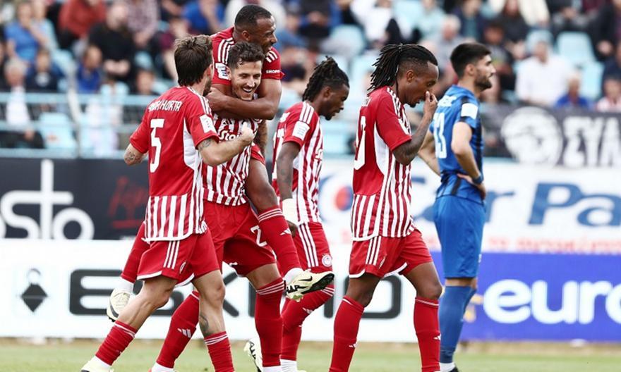Super League: Επίδειξη δύναμης για Ολυμπιακό στη Λαμία! thumb
