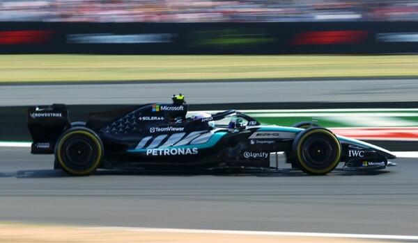 F1: Pole για τον Αντονέλι στο Σίλβερστονthumb