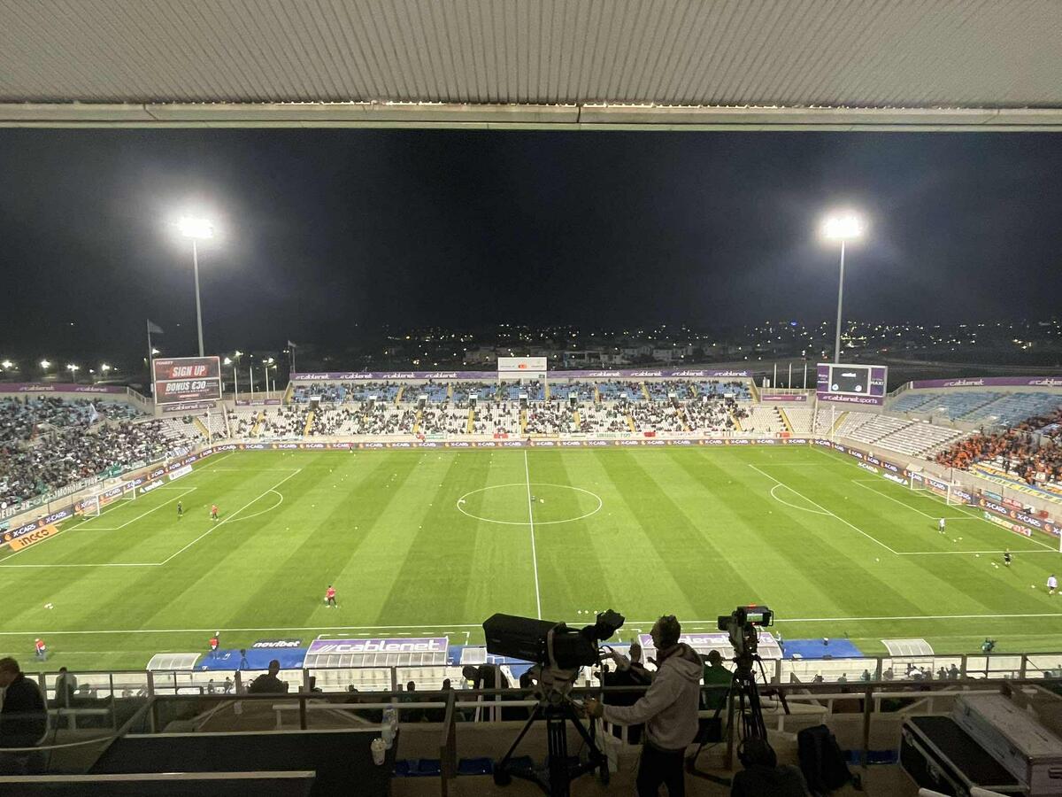 Βίντεο ST: Η ατμόσφαιρα στις εξέδρες... thumb