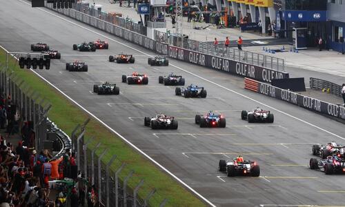 Η FIA έδωσε εξηγήσεις για το... χάος στο grand prix της Μαλαισίας thumb