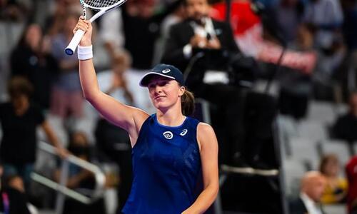WTA Finals: Καταιγιστική η Σβιόντεκ thumb