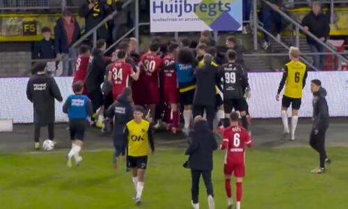 ΒΙΝΤΕΟ: Παίκτες πιάστηκαν στα χέρια μετά τη λήξη thumb