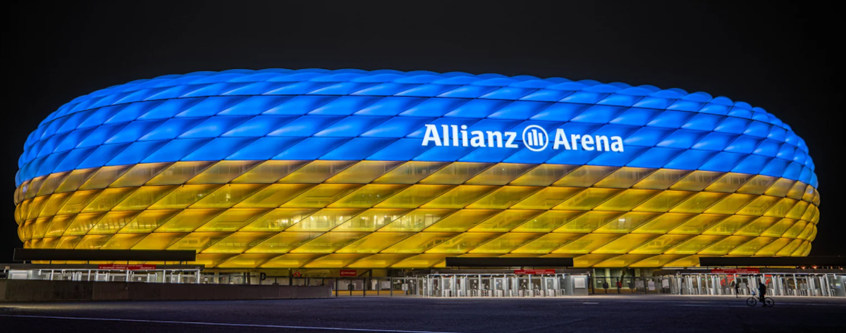 Στα χρώματα της Ουκρανίας η «Allianz Arena» thumb