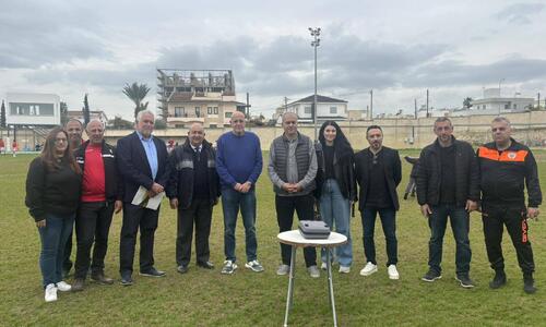 ΚΟΑ: Προμήθεια 50 απινιδωτών από στα γήπεδα του αγροτικού ποδοσφαίρου thumb