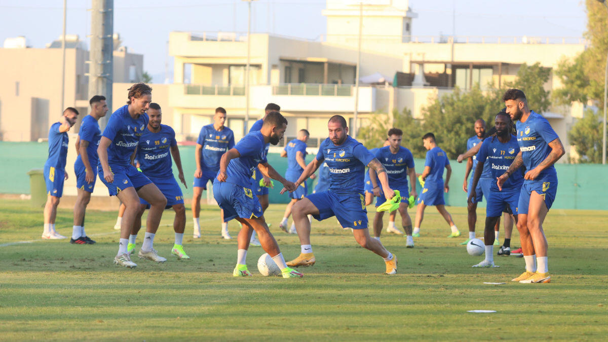 Χωρίς πέντε η αποστολή του ΑΠΟΕΛ για το Τσίρειο thumb