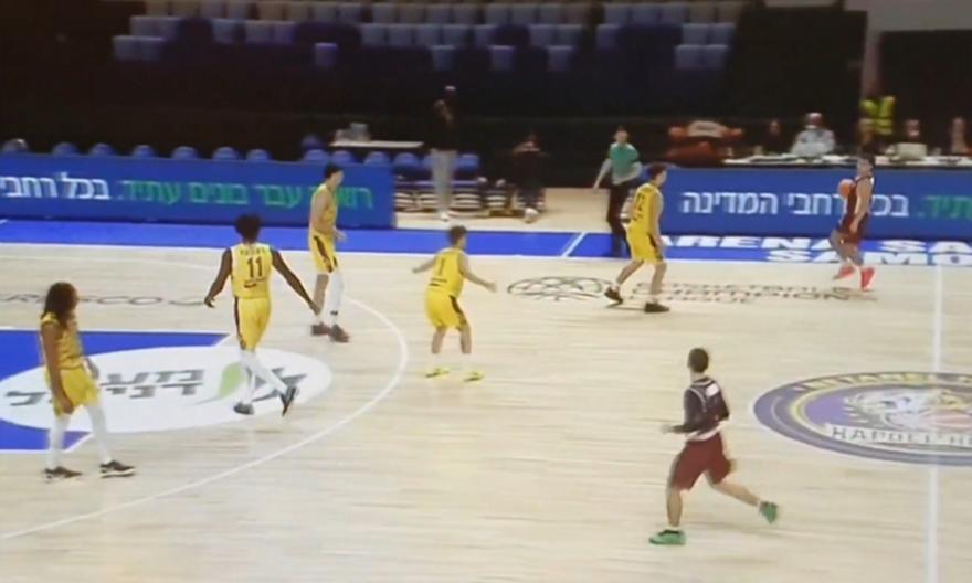 Ολοκληρώθηκε το ματς-ντροπή: Η Τραπάνι έμεινε με μόλις έναν παίκτη στο παρκέ! thumb
