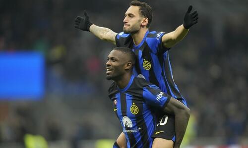 Ίντερ-Λάτσιο 3-0: Άνετη πρόκριση στον τελικό όπου περιμένει η Νάπολι! thumb