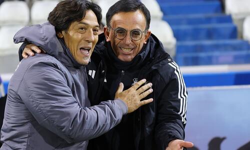 Αντάμωσαν ξανά μετά από 14 χρόνια! (pics) thumb