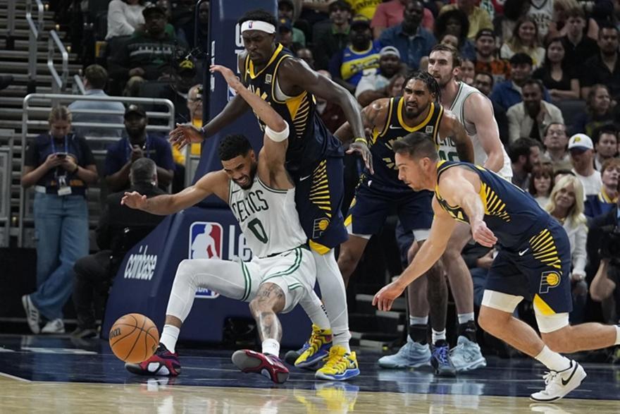 NBA: Πρώτη ήττα για Σέλτικς, μεγάλες νίκες για Κλίβελαντ και Νικς thumb