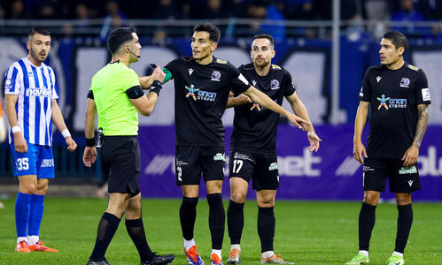 Πέναλτι με την βοήθεια του on field review thumb