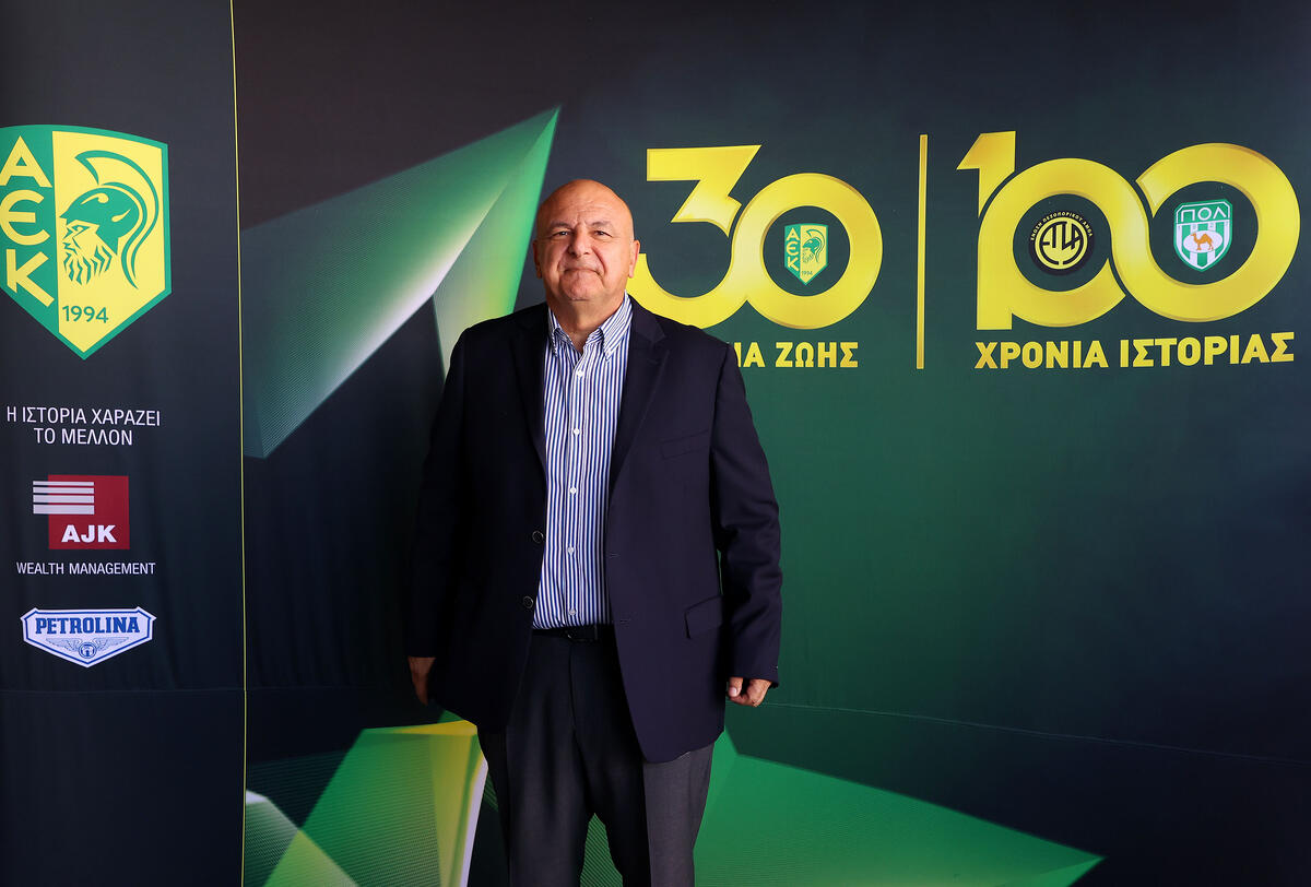 «Αναθέσαμε σε ειδικούς την συγγραφή της ιστορίας...» thumb