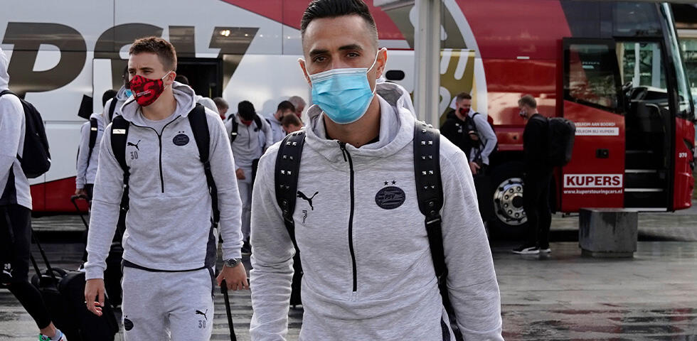Ομόνοια-PSV: Δεν επετράπη η είσοδος στη χώρα στους Ζάχαβι και Τέζε thumb