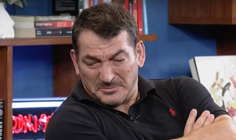Ξέσπασε σε κλάματα ο Πύρρος Δήμας μιλώντας για τον Αλέξανδρο Νικολαΐδη thumb