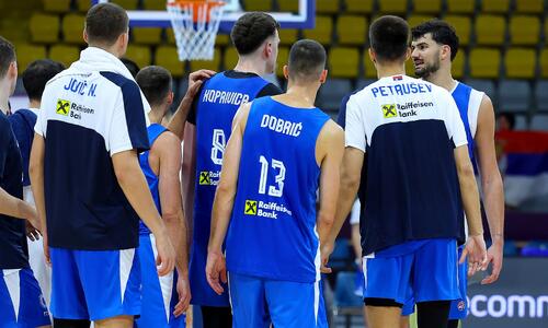 Εξαπέλυσαν... πυρ τα ΜΜΕ της Σερβίας για τον αποκλεισμό της εθνικής τους thumb