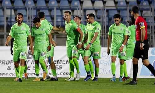 Ακρίτας - Δόξα 1-2: «Ανάσανε» η μεν, «βουλιάζει» ο δε! thumb