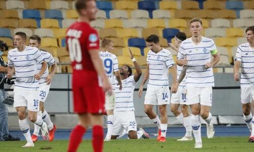 Γκάφες η Άλκμααρ, στα πλέι οφ η Ντινάμο Κιέβου thumb