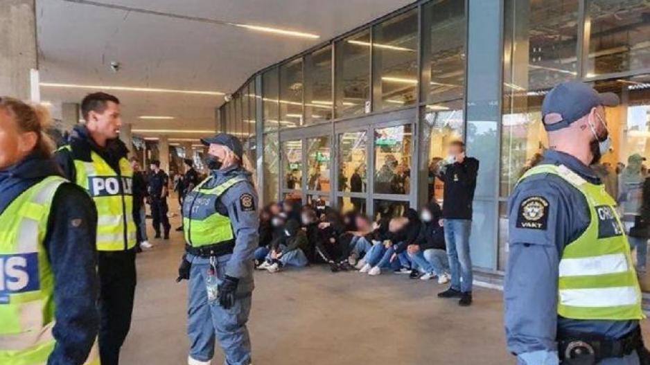 Επεισόδια μεταξύ των οπαδών της Χάμαρμπι και της Βασιλείας (vid) thumb