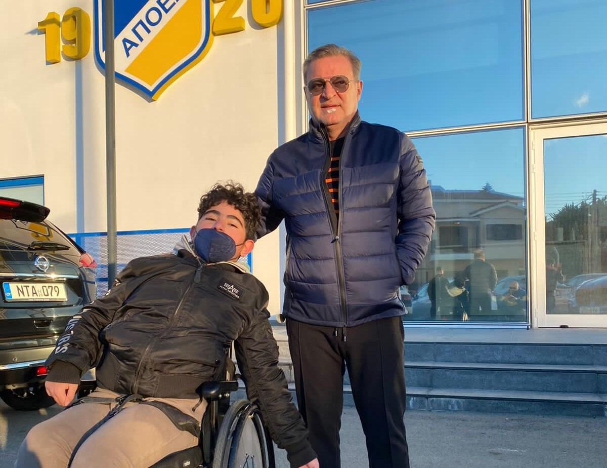 Επίσκεψη στον Αρχάγγελο για τον Φοίβο! (pics) thumb