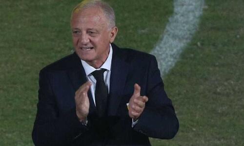 «Πιστεύω θα ήμουν μέσα στην ΑΕΚ του Αλμέιδα, ίσως με άλλαζε θέση»! thumb