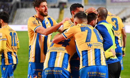 Έτσι έβαλε φωτιά στο ντέρμπι ο Τομανέ (βίντεο) thumb