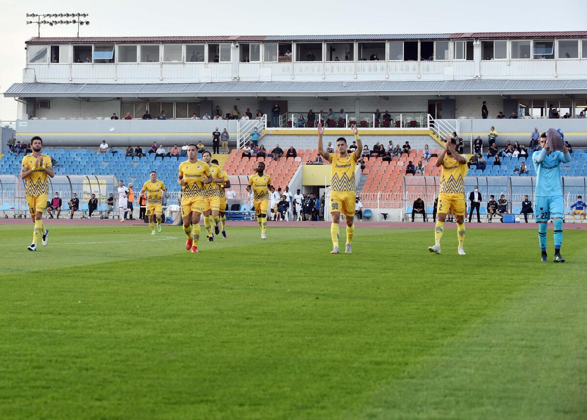 ΓΚΟΛ VAR και 0-1  thumb
