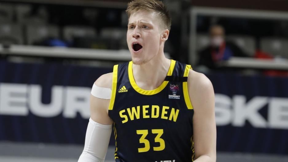 Αποβλήθηκε από την εθνική επειδή συμφώνησε με την ΤΣΣΚΑ thumb