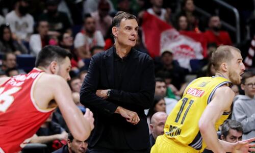 «Πολύ σημαντικό το ψυχικό σθένος του Παπανικολάου» - Απάντησε γιατί δεν έπαιξε ο Έβανς thumb