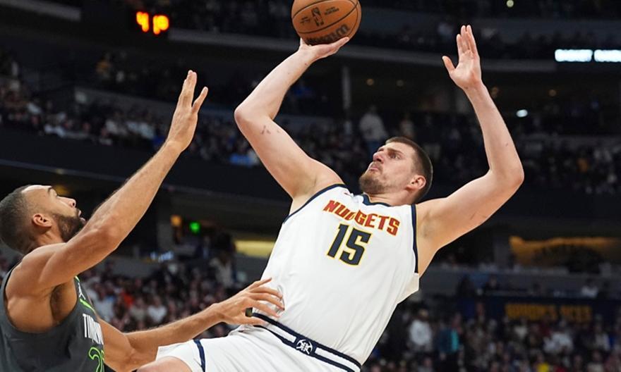 Μυθικός Γιόκιτς με 61 πόντους και triple-double σε ιστορική ματσάρα δύο παρατάσεων! thumb