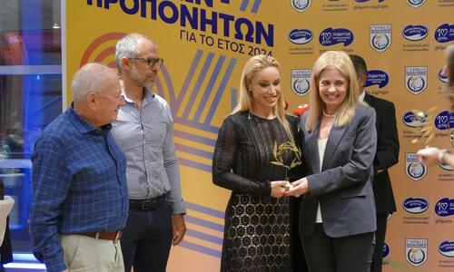 Τα ισχυρά μηνύματα από την Καρολίνα Πελενδρίτου  thumb