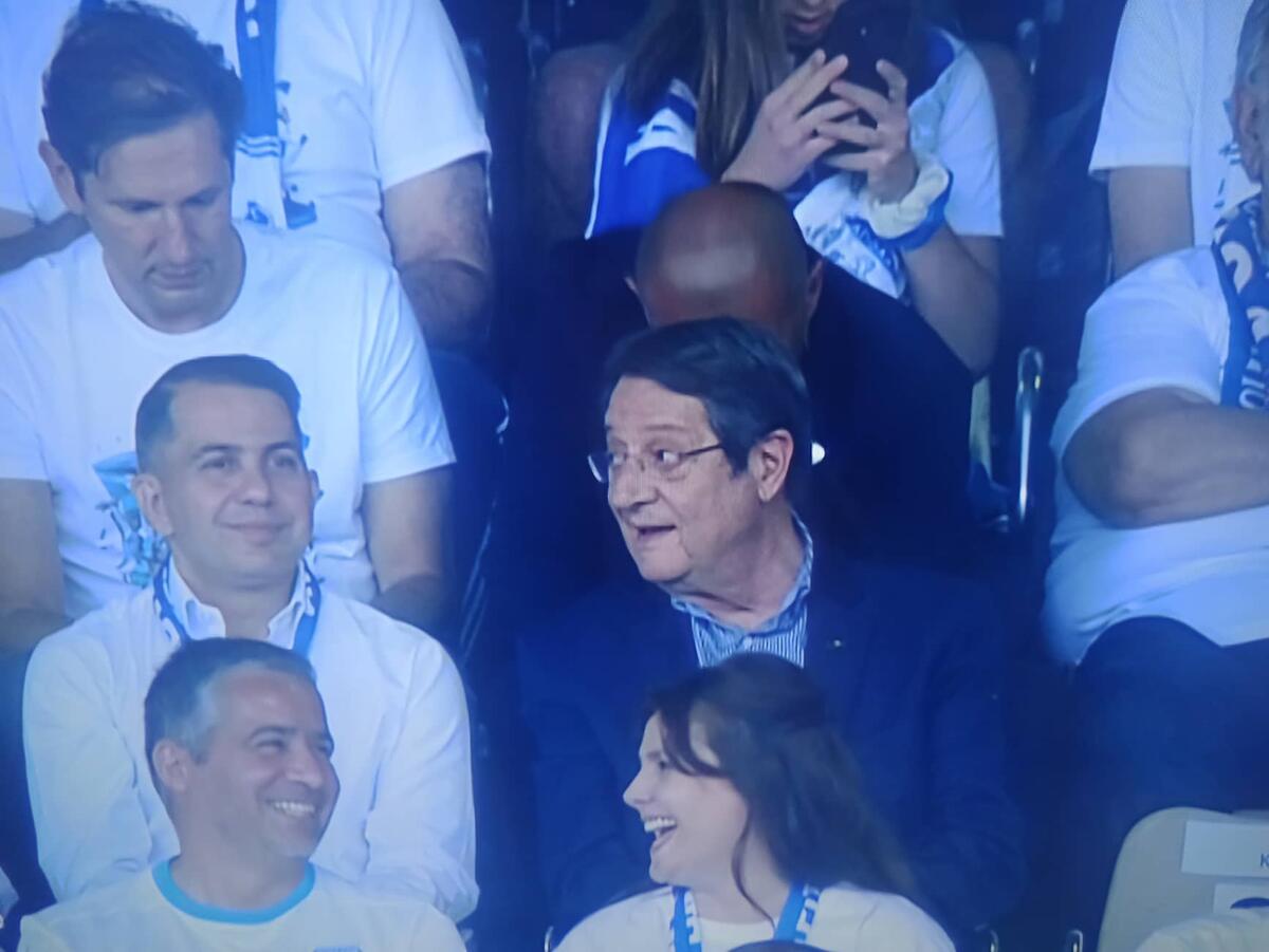 Στο Τσίρειο ο ΠτΔ, δίπλα στον Νίκο Κίρζη! (pics) thumb